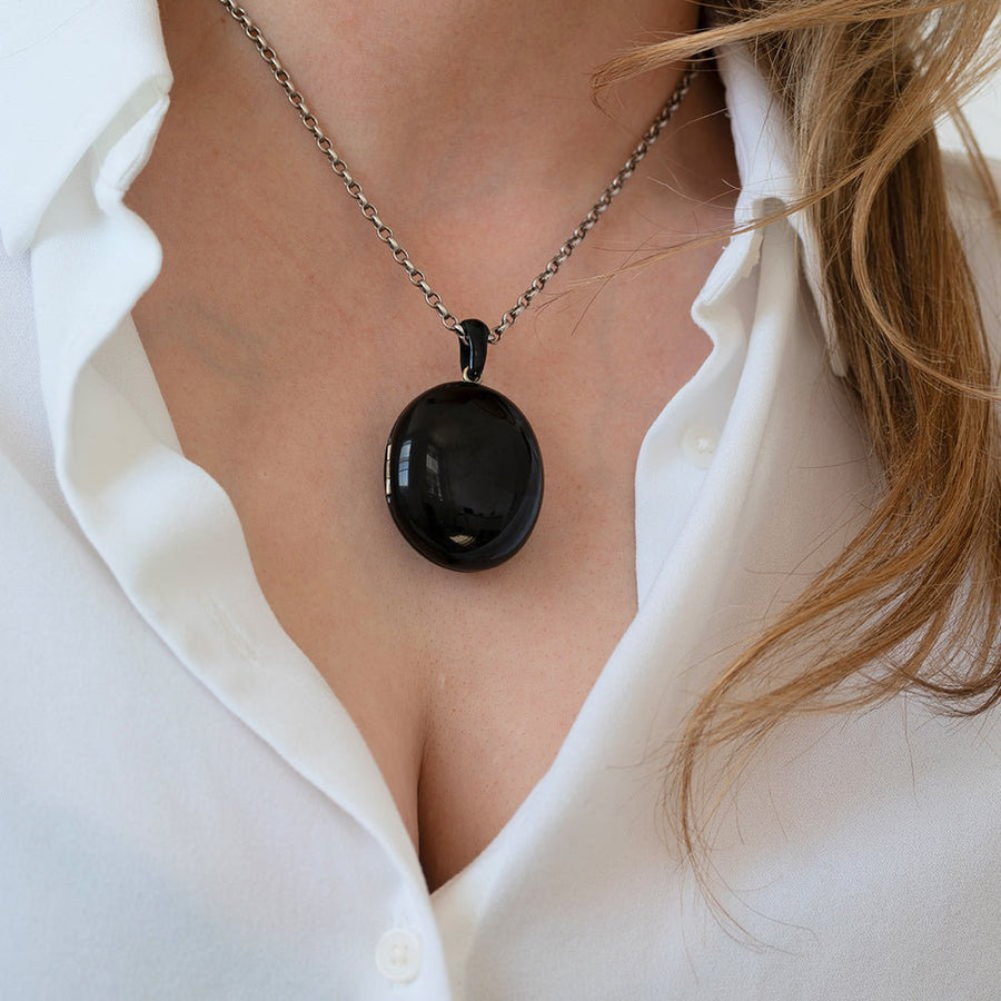 Antique 1870s Victorian Jet Mourning Locket Necklace