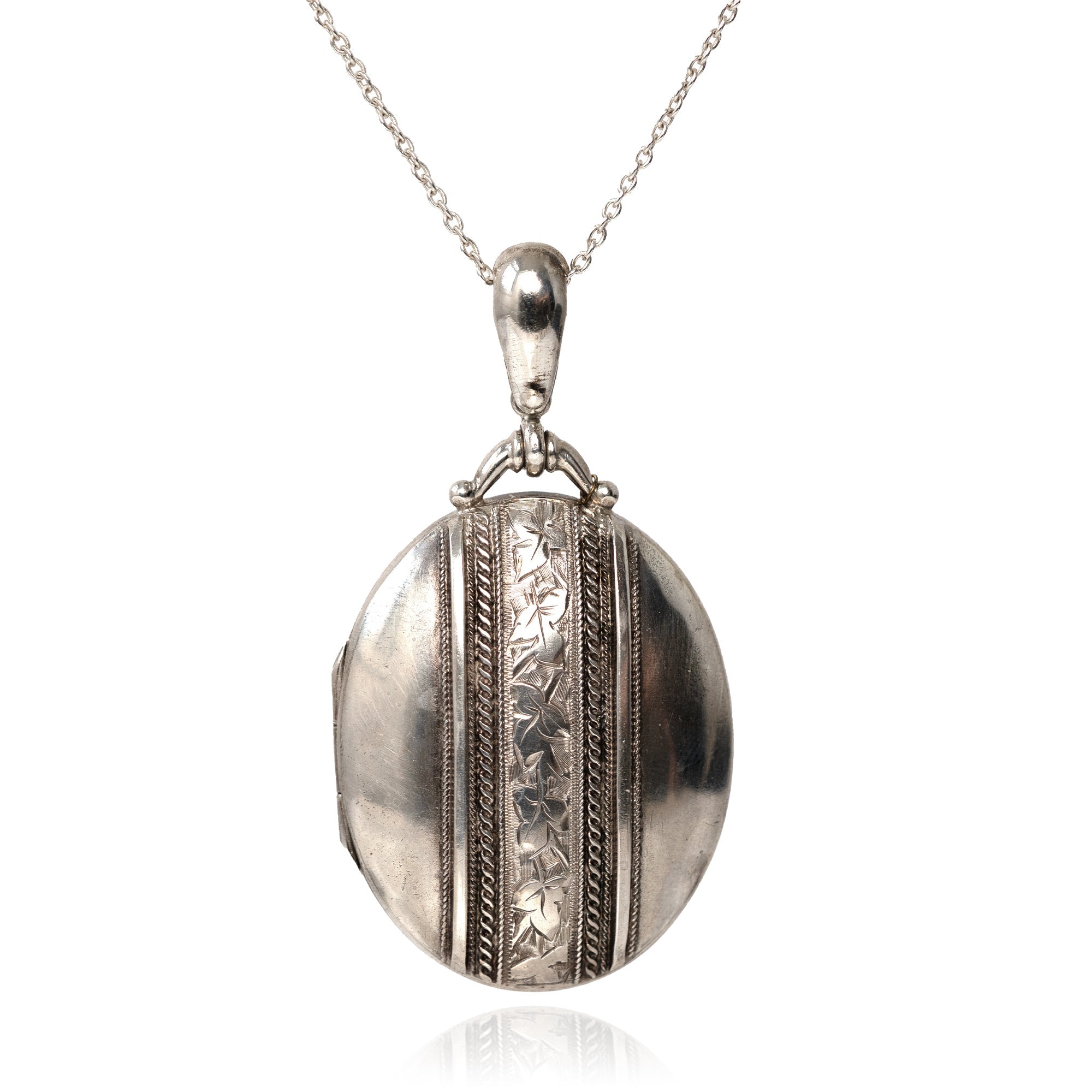 Collar relicario de plata antiguo de 1883