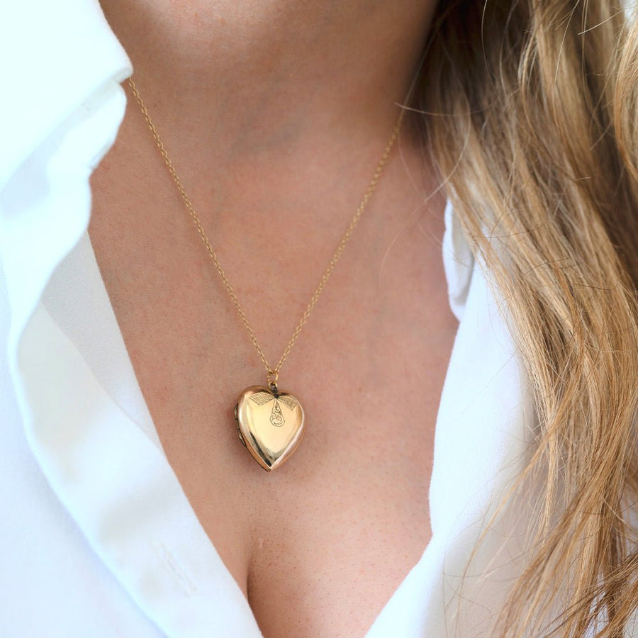 Antique 1930s Yellow Gold Bow Heart Locket Necklace