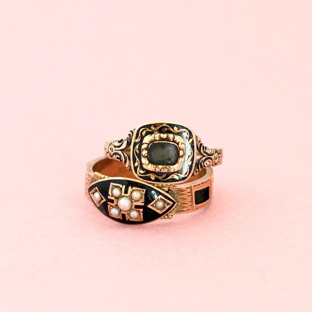 Victorian 1860–1880 Gold Black Enamel Mourning Antique Ring, view 10