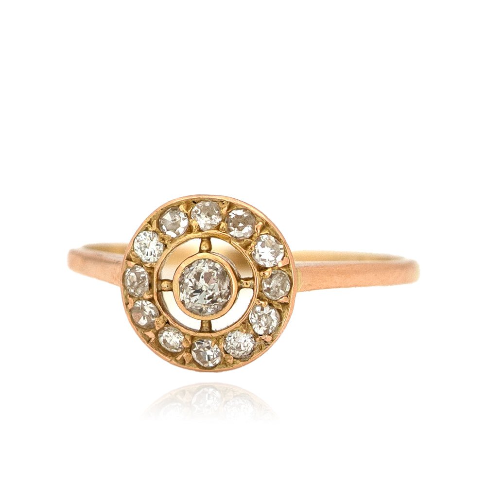 Anillo antiguo estilo "target" de oro de 14 quilates con diamantes, c.1920s