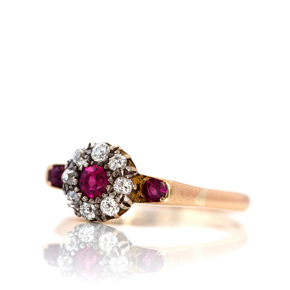 Anillo de halo de oro de 18 quilates con rubí y diamante antiguo, view 14