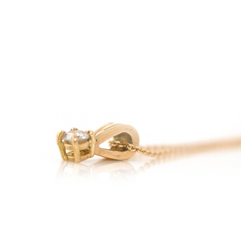 Victorian 0.15 Carat Old European Cut Diamond 18K Gold Solitaire Pendant Necklace, view 6