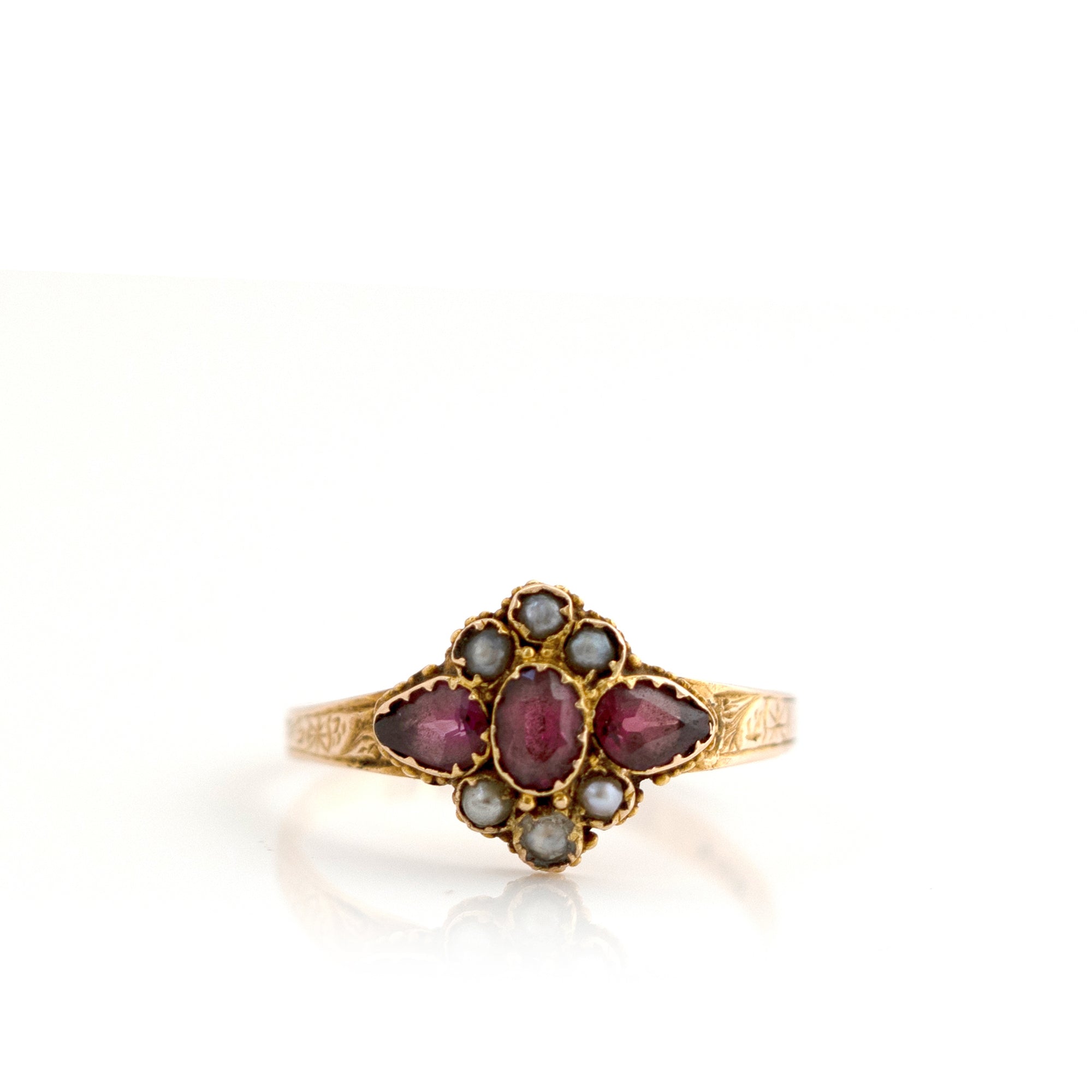 Anillo victoriano antiguo de 1872 de granate y perlas cultivadas de 15 ct, view 9