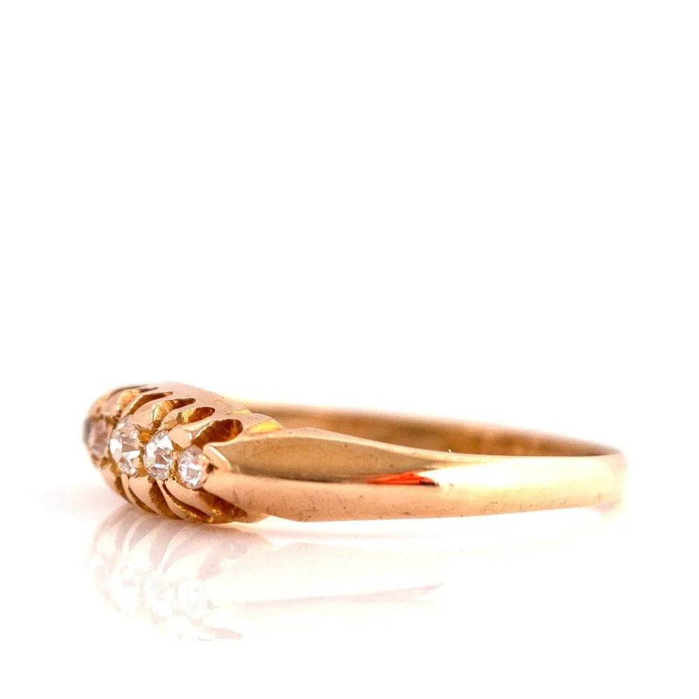 Anillo antiguo victoriano de oro de 18 quilates con cinco diamantes, view 8