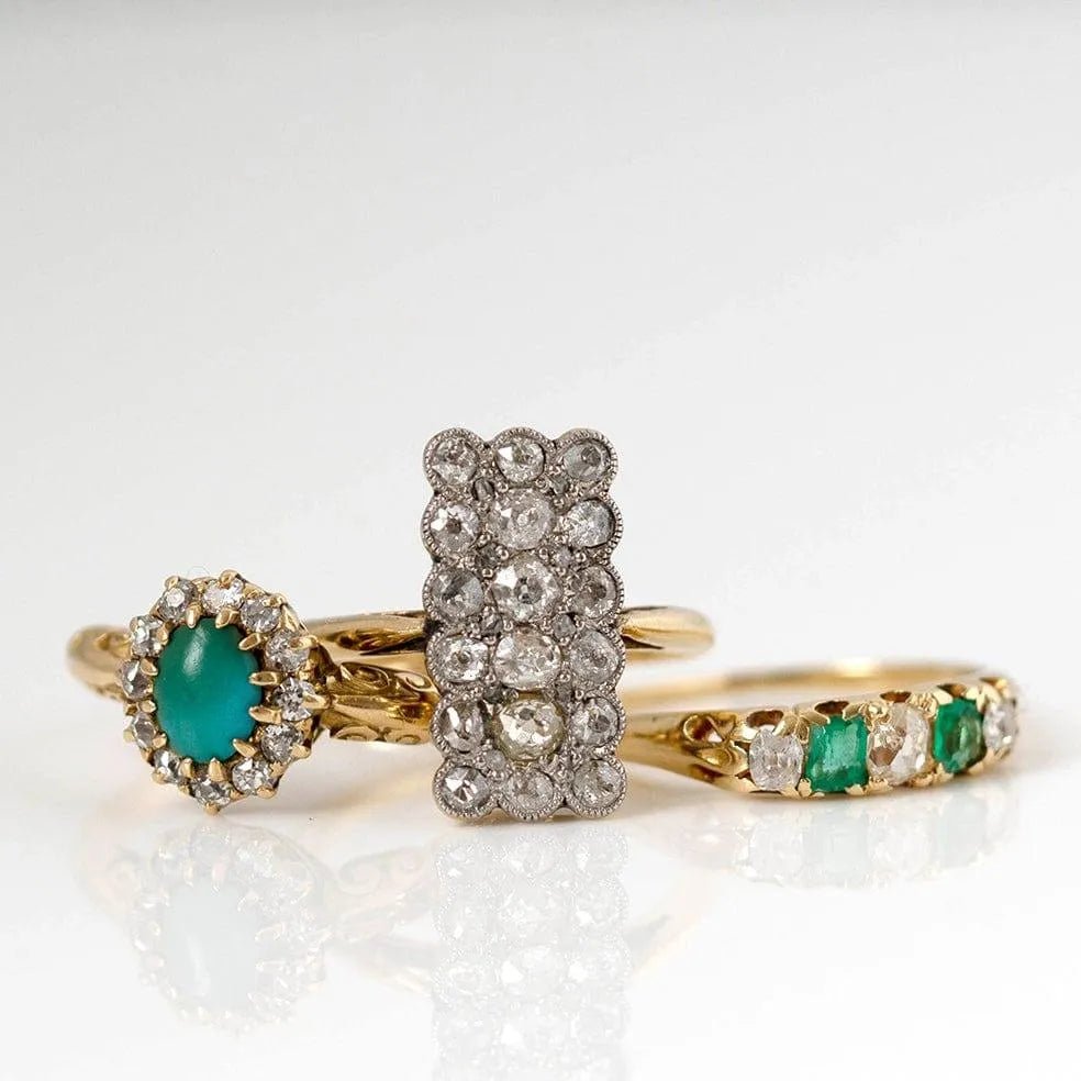Anillo antiguo victoriano de cinco piedras de esmeraldas y diamantes de oro de 18 quilates, view 5