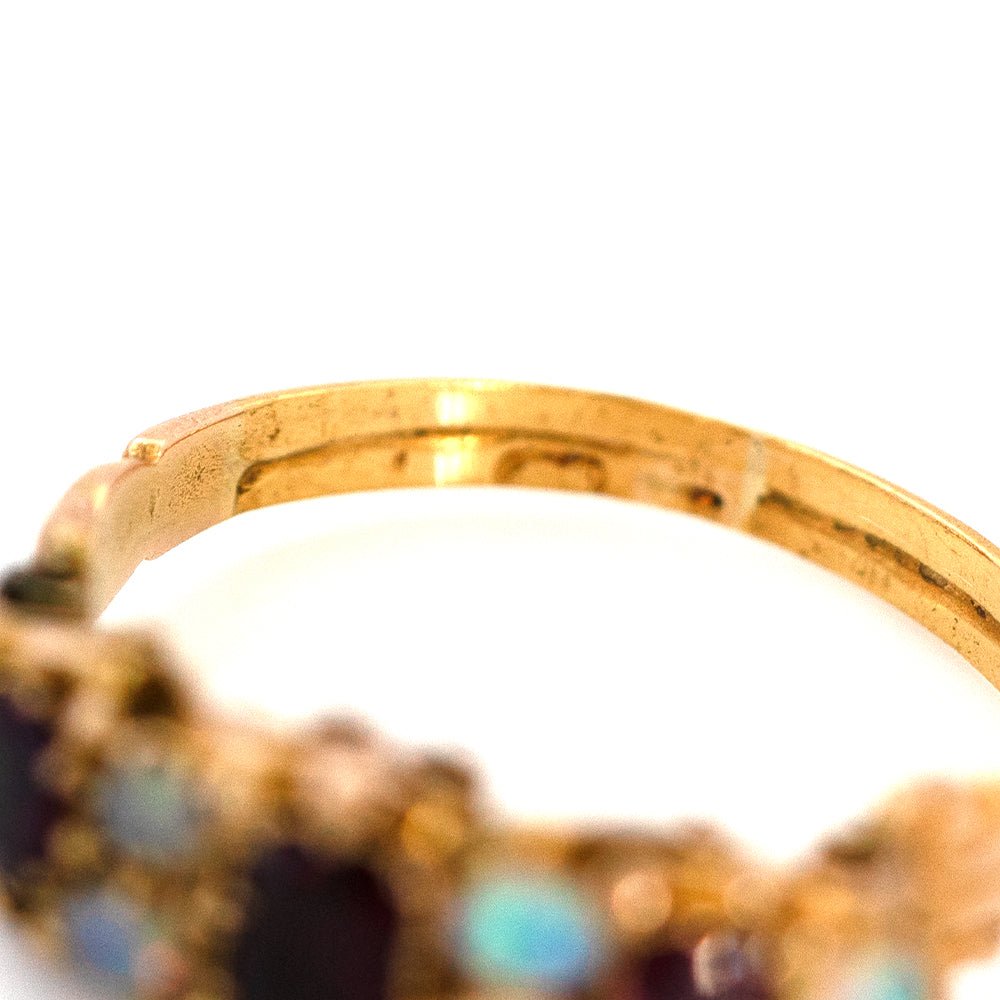 Anillo victoriano antiguo de oro de 15 quilates con granate y ópalo, view 13