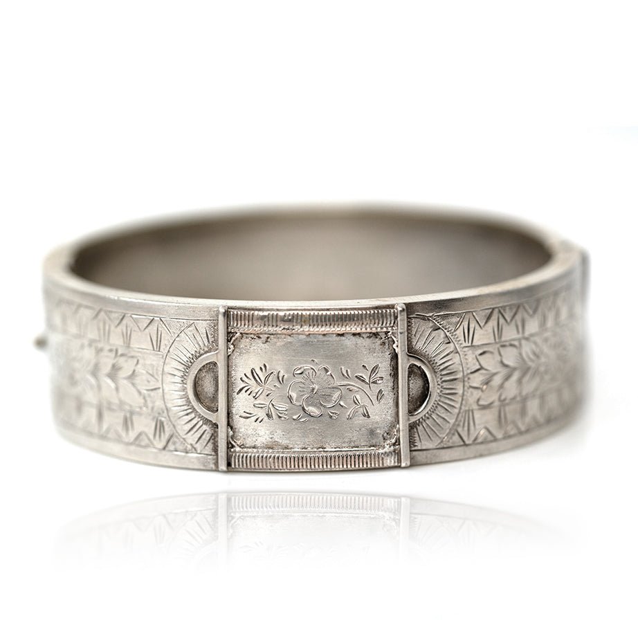 Pulsera Brazalete Ovalado Victoriano Antiguo de Plata con Ornamentos
