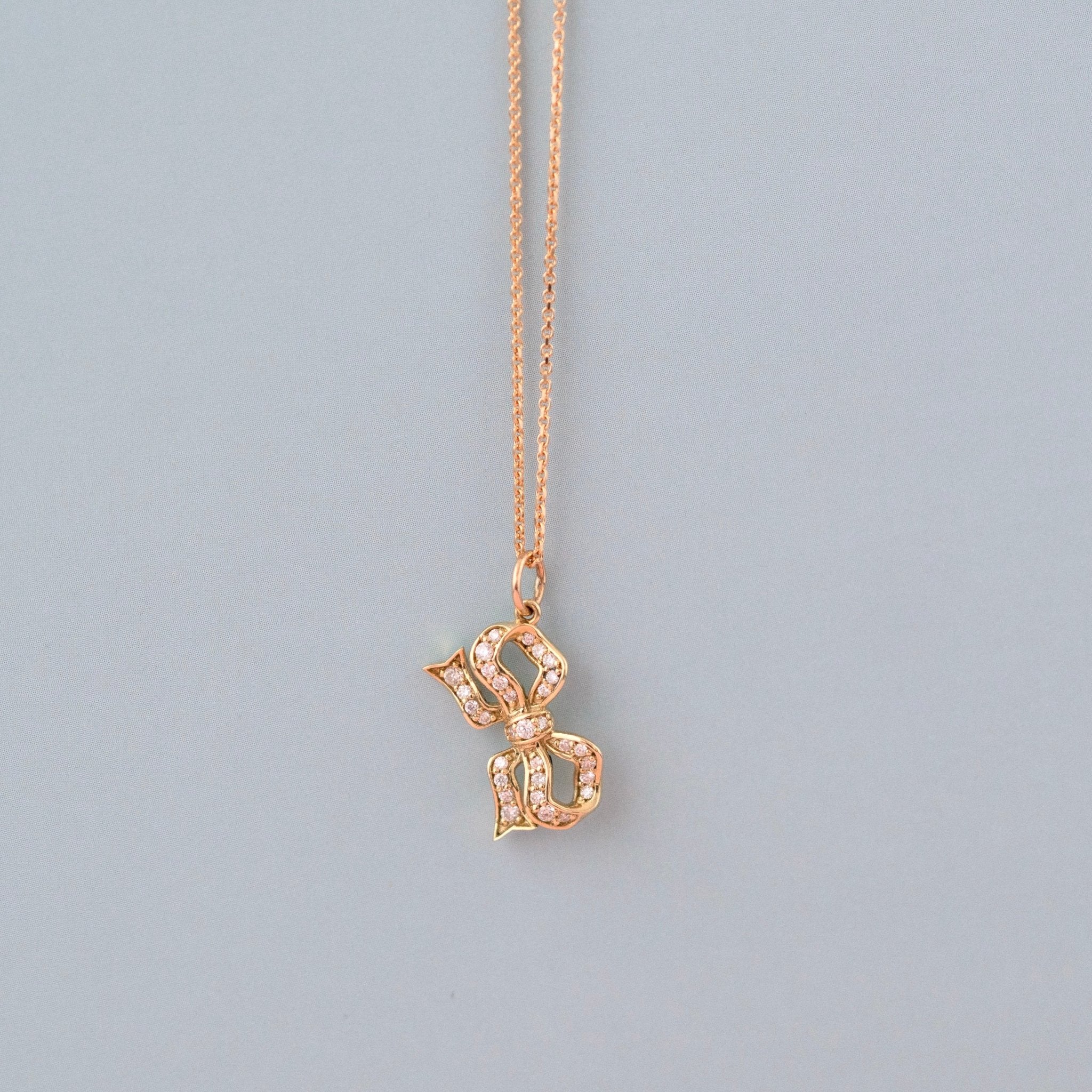 Colgante de diamantes Constance Bow, view 3