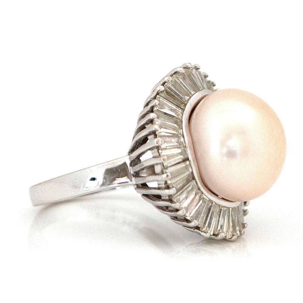 Pearl and 2.35 Carat Baguette Diamond 18K White Gold Ballerina Ring, view 11