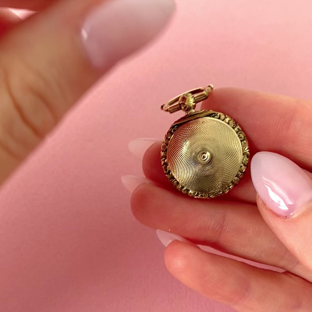 Antique Victorian 9ct Gold Mourning Locket, video