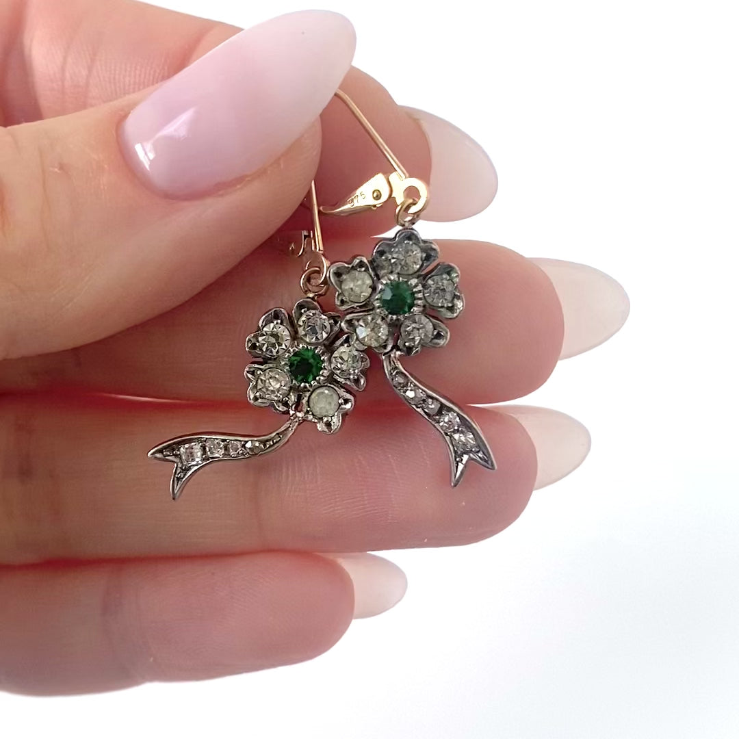 Aretes colgantes vintage de oro con diamantes en pasta de la década de 1930, video