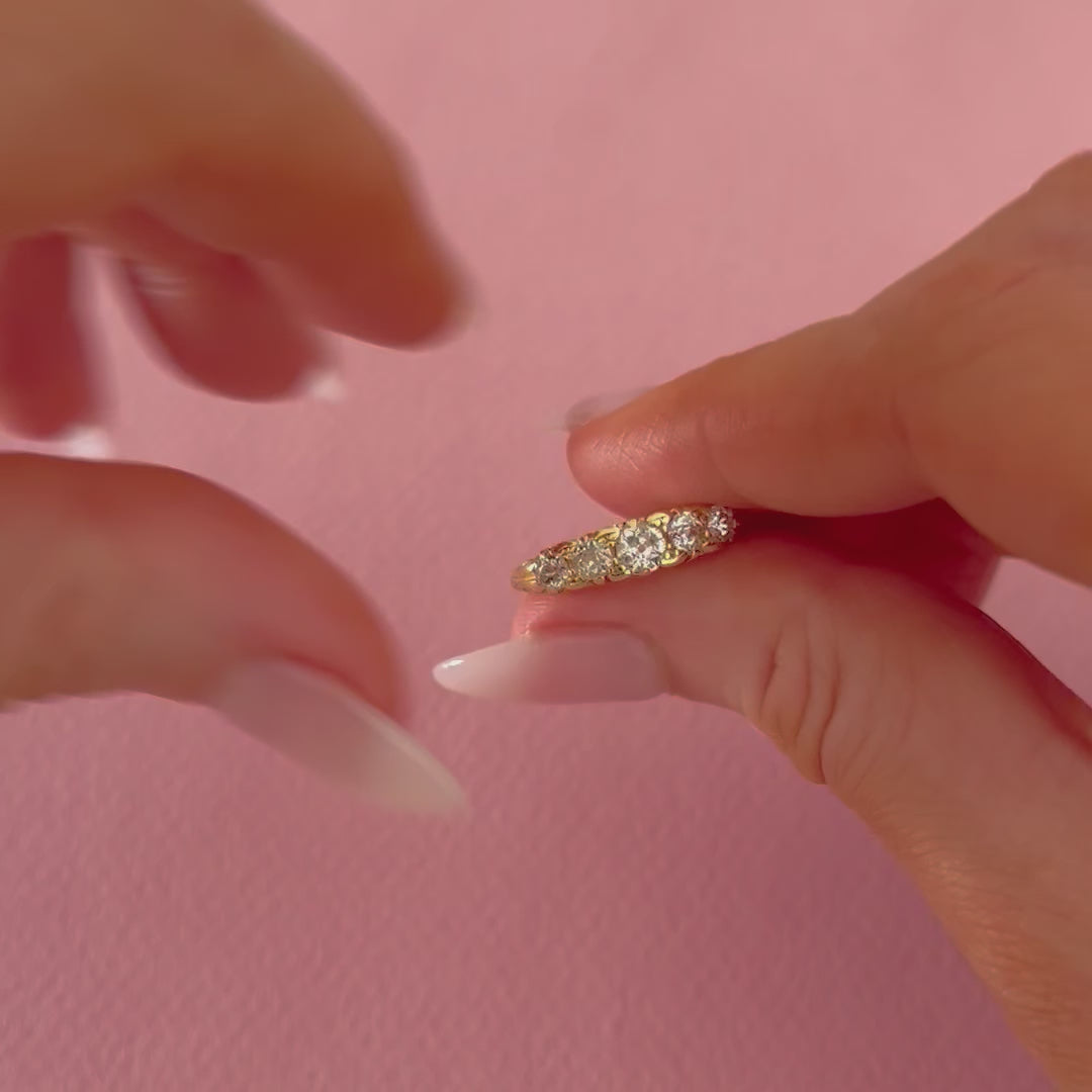 Anillo antiguo victoriano de oro de 18 quilates con cinco diamantes de 1,33 quilates, video