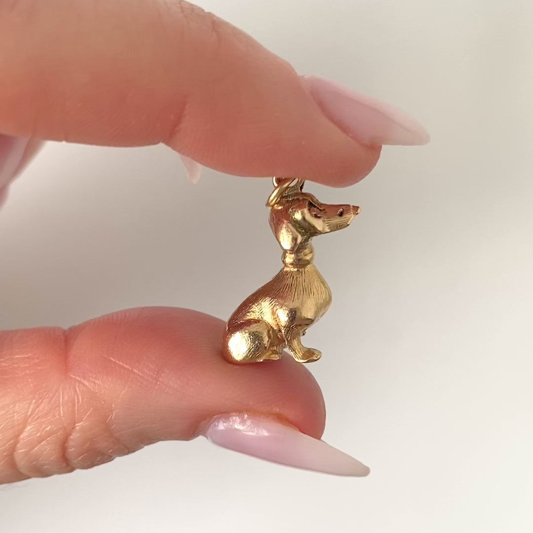 Vintage 1970s Heavy Dachshund 9ct Gold Charm Necklace, video