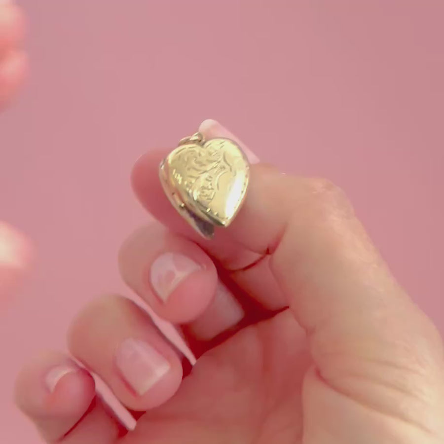 Antique Victorian 9ct Gold Heart Locket Necklace