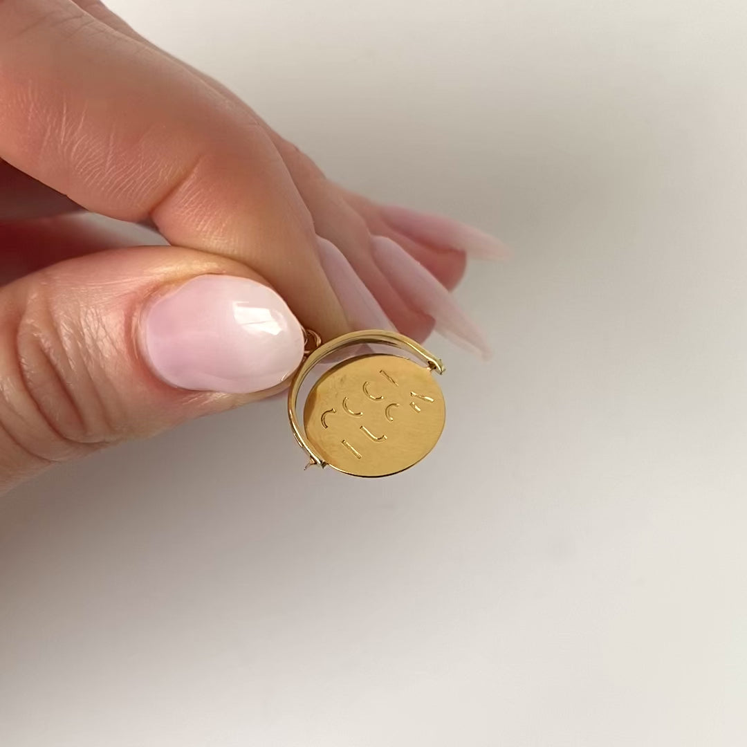 Vintage 1979s 'Good Luck' Spinner Charm Necklace, video