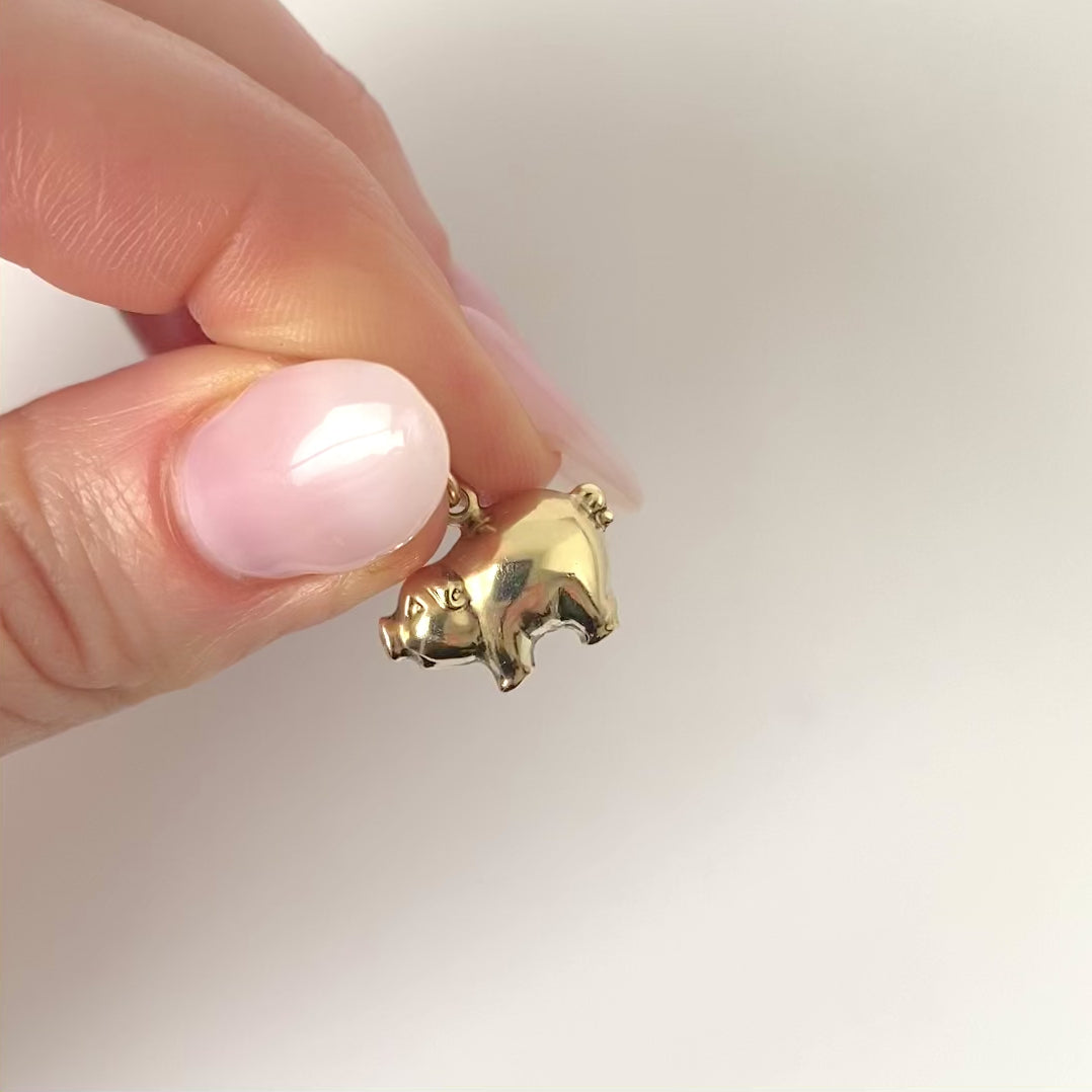 Vintage 9ct Gold Puffed Good Luck Pig Charm Necklace, video