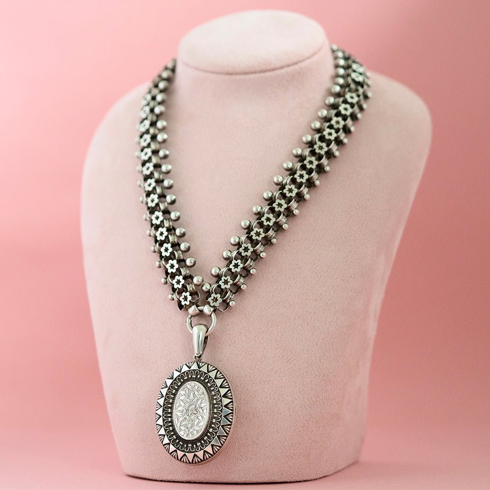 Antique Victorian Silver Star Ivy Locket and Collar Necklace, view 2
