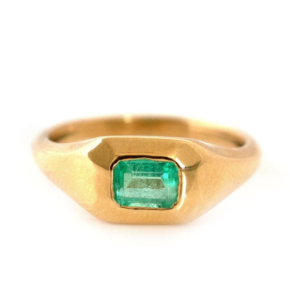 Ada 0.40 Carat Emerald 18K Gold Signet Pinky Ring, view 6