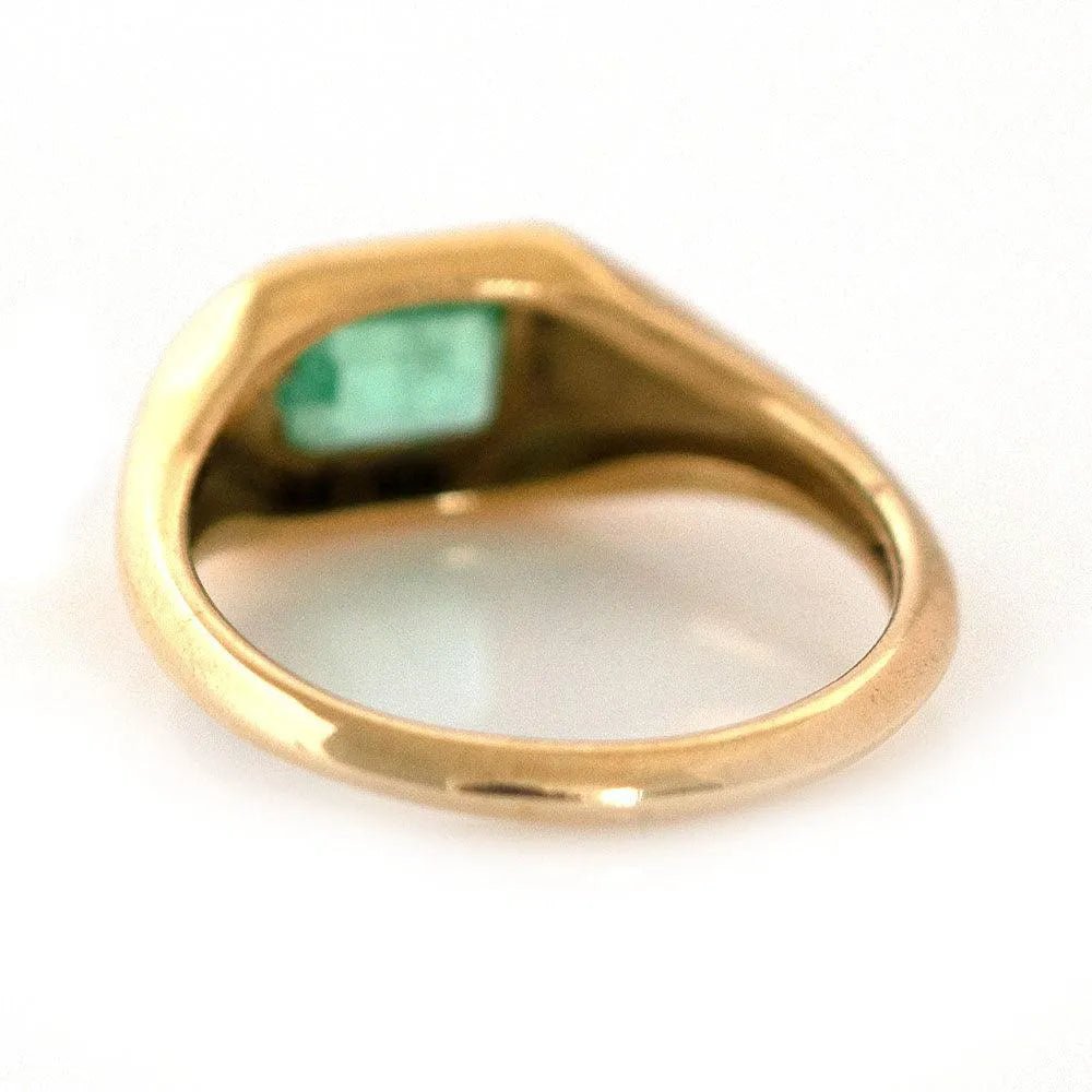 Ada 0.40 Carat Emerald 18K Gold Signet Pinky Ring, view 8