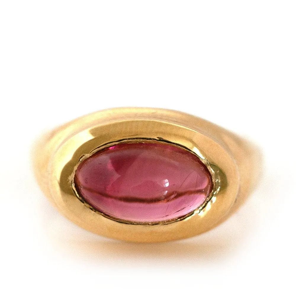 Ada 3.42 Carat Pink Tourmaline Cabochon 18K Gold Signet Ring, view 14