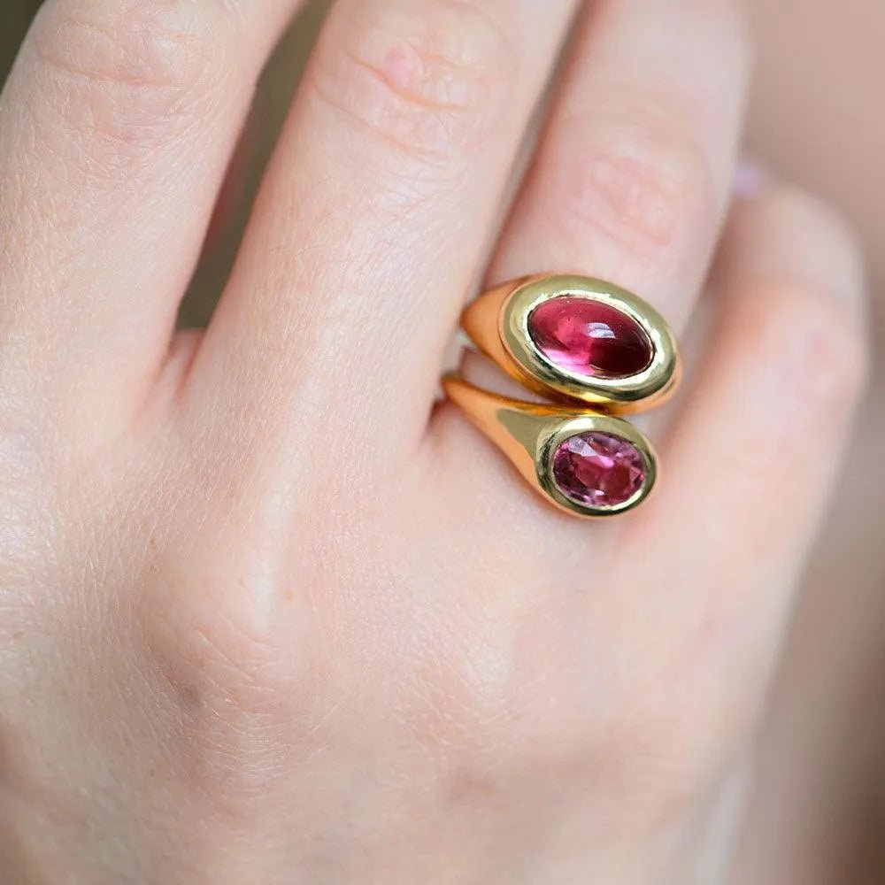 Ada 1.48 Carat Pink Tourmaline 18K Gold Signet Ring, view 10