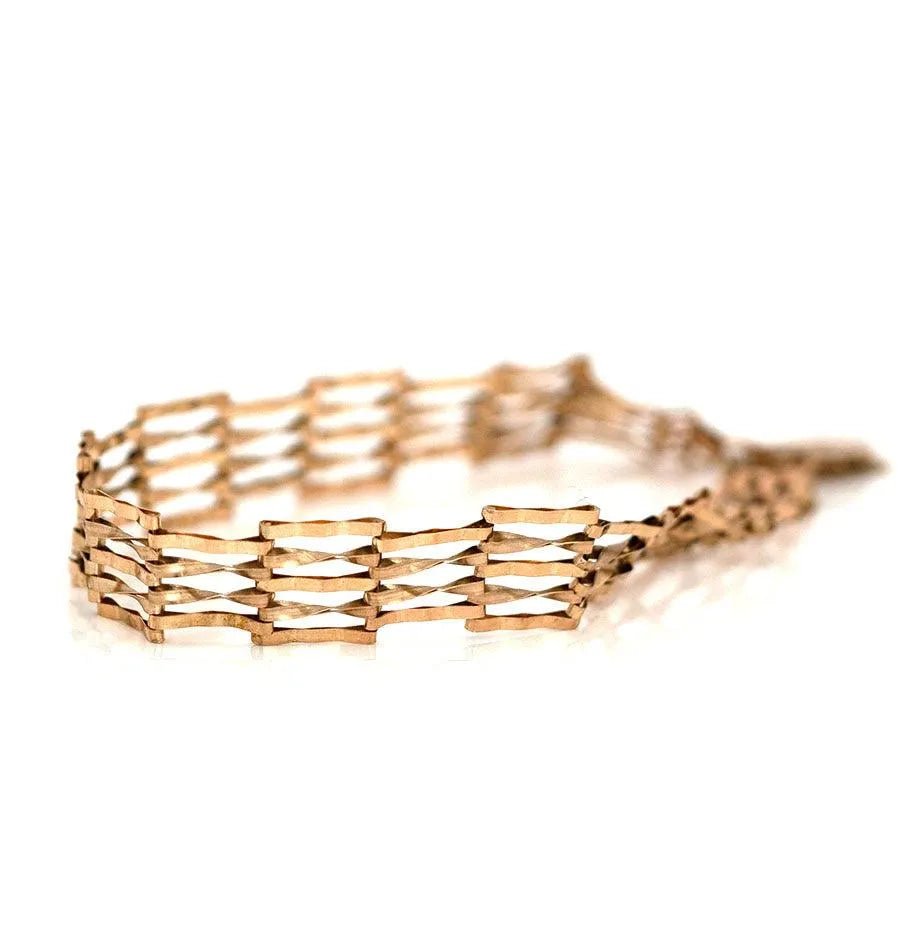 Vintage 1970s 9ct Gold Chain Gate Bracelet, view 6