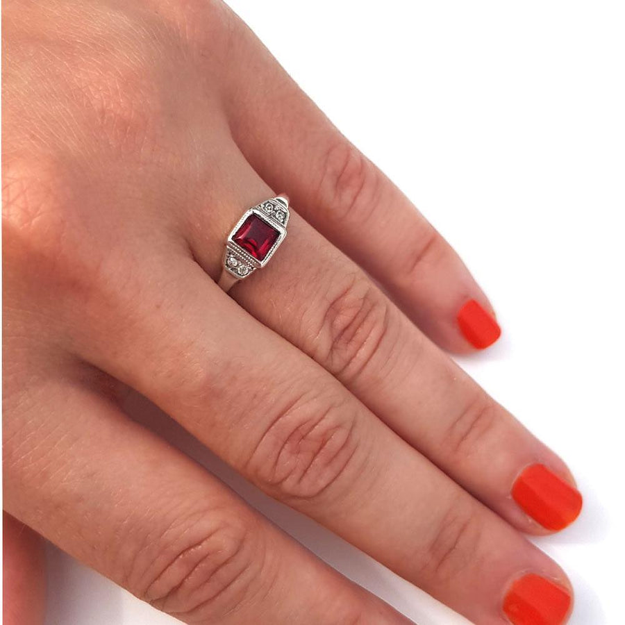 Vintage 1930s Red Glass Silver & 9ct Gold Ring