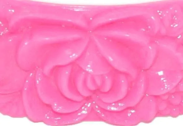 Vintage 1950s Pink Flower Bangle