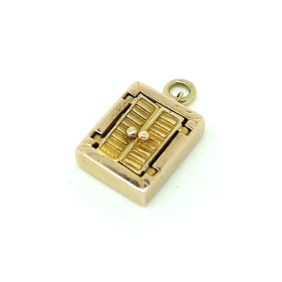 Vintage 1952 Kissing Couple 9ct Gold Charm Necklace