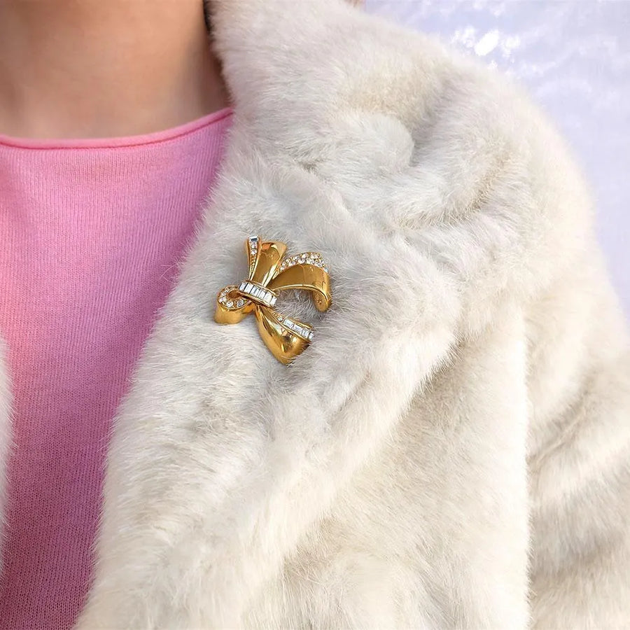 Vintage 1960s Gold & Diamante Bow Brooch - Mayveda Jewelry