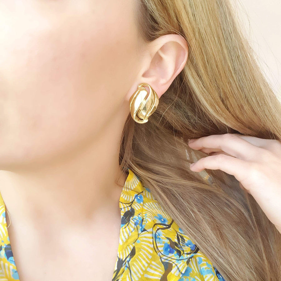 1960s Earrings Vintage 1960s Gold Swirl Clip Earrings
