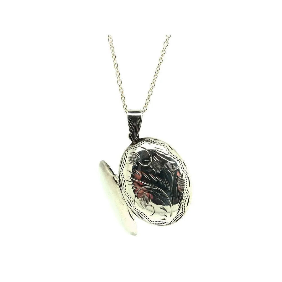 Vintage 1970s Silver Engraved Locket Necklace - Mayveda Jewelry