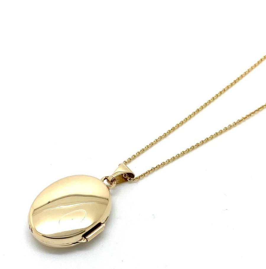 1970s Necklaces Vintage 1970s 9ct Gold Oval Mini Locket Necklace Mayveda Jewellery