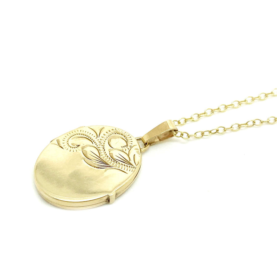 1990s Necklace Vintage 1990s 9ct Gold Oval Locket Necklace