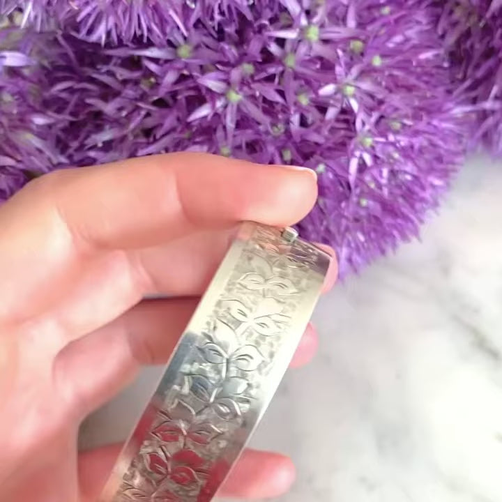 Brazalete estilo victoriano antiguo de plata con hiedra, video