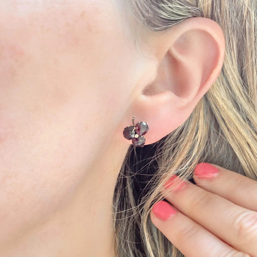 Antique Victorian 9ct Gold Garnet Single Stud Earring