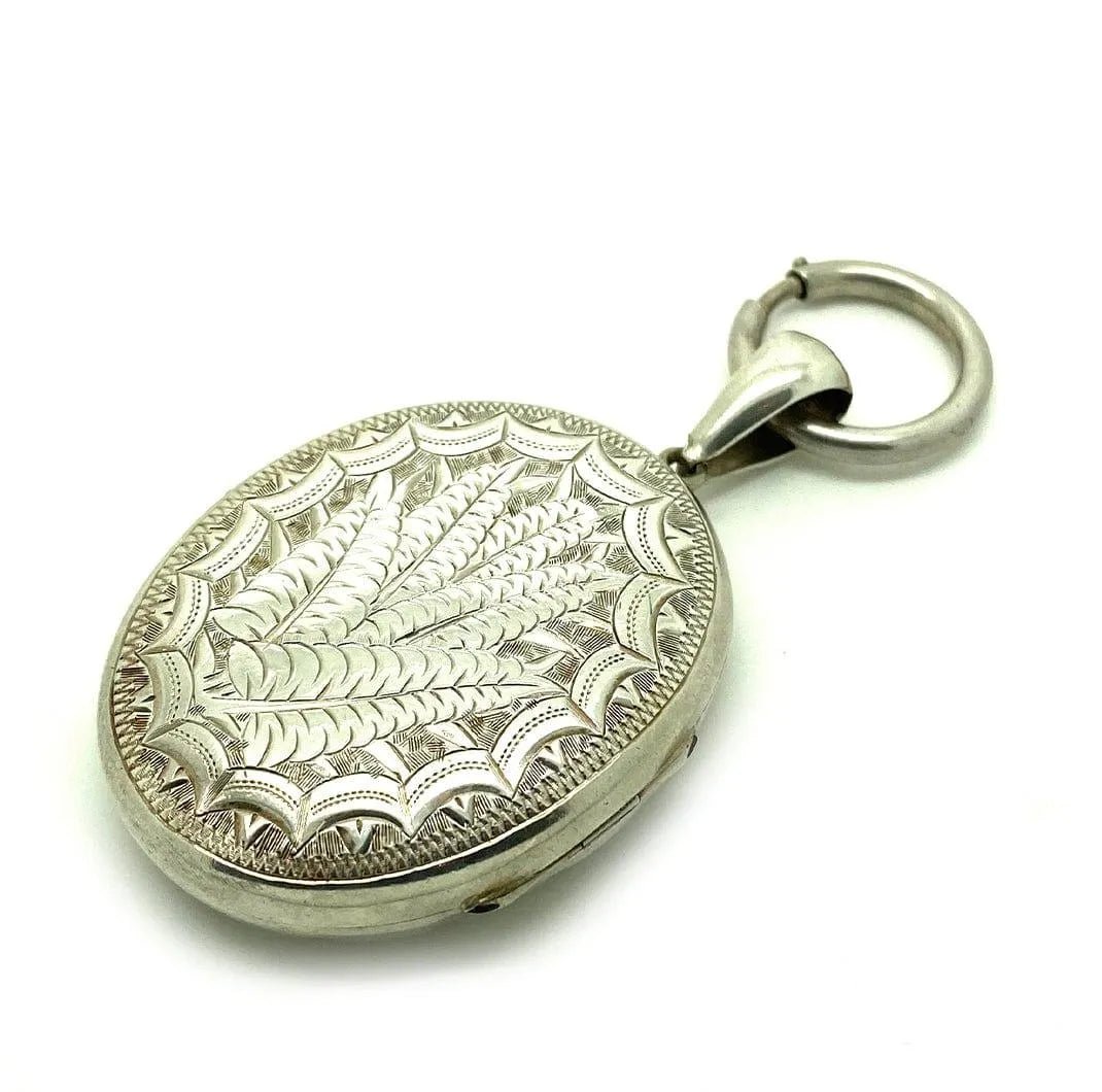Collier médaillon en argent victorien antique, view 9