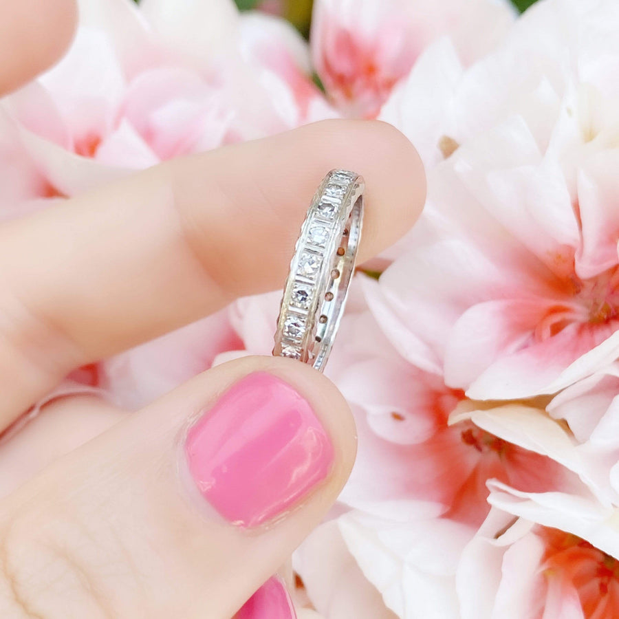 Art Deco 18ct White Gold Diamond Eternity Infinity Ring