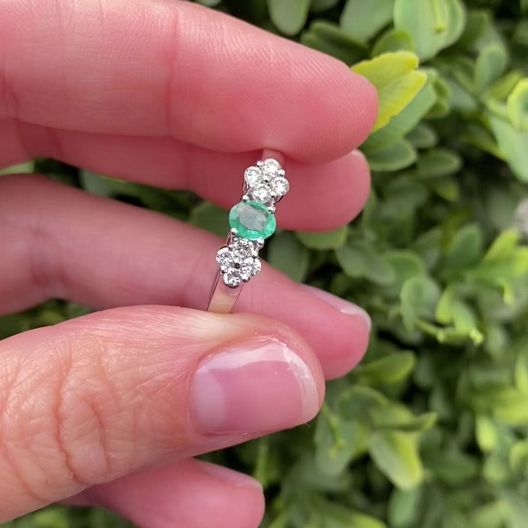Emerald and Diamond 18K White Gold Vintage Ring, video