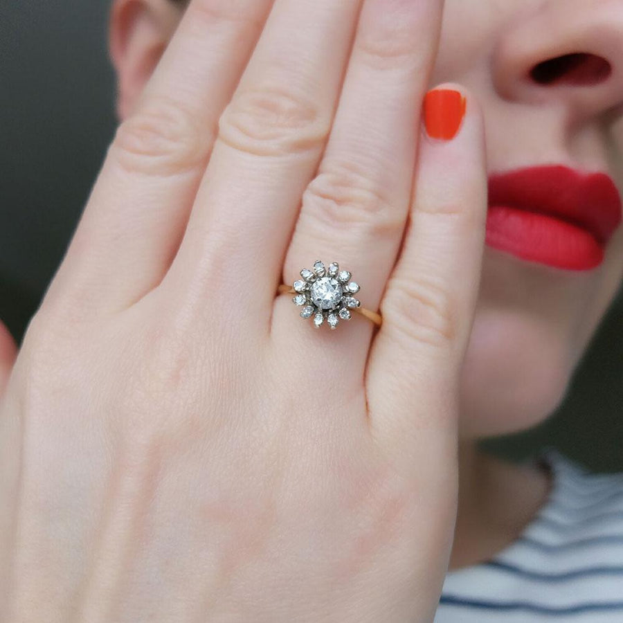 Antique Edwardian 18ct Diamond Daisy Gemstone Engagement Ring
