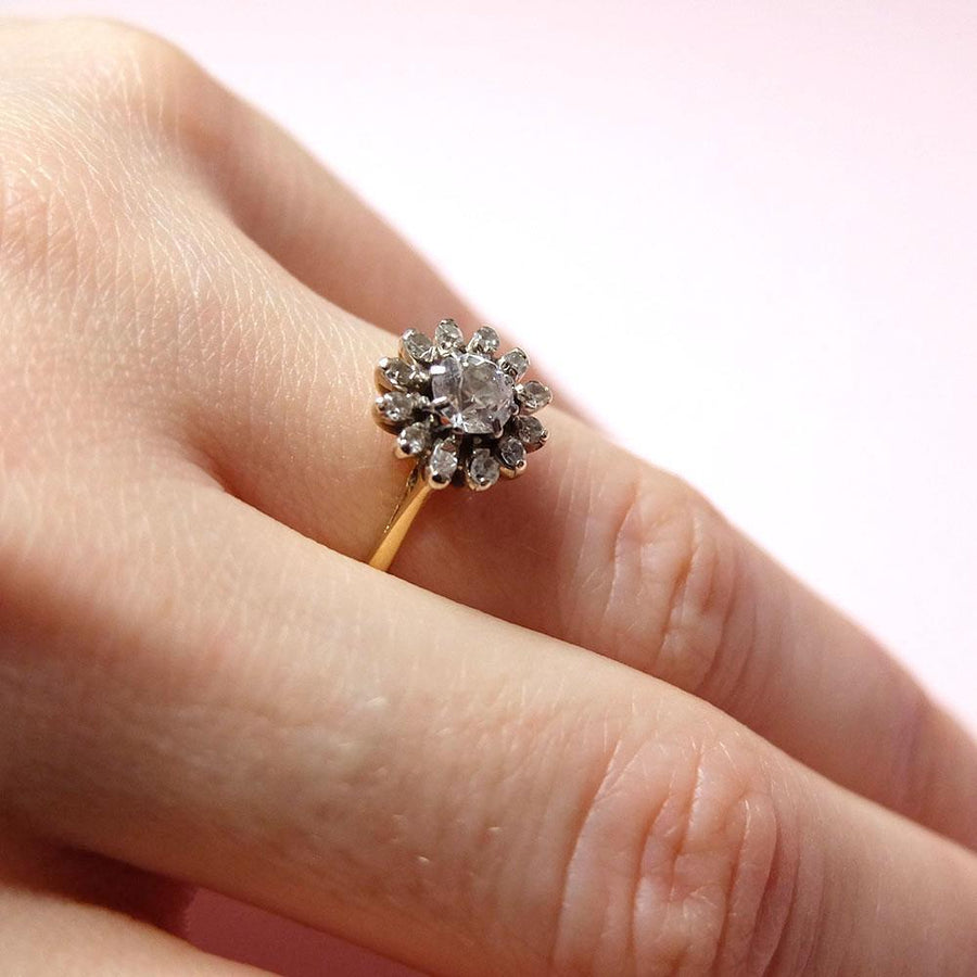 Antique Edwardian 18ct Diamond Daisy Gemstone Engagement Ring