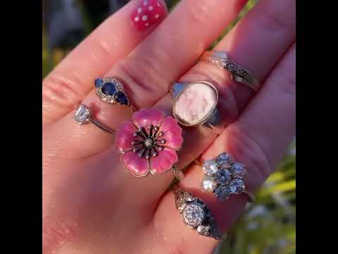 Vintage 1980s CZ 9ct Gold Ring