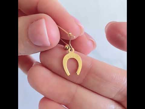 Boucles d'oreilles pendantes fer à cheval porte-bonheur en or rose 9 carats antiques des années 1970