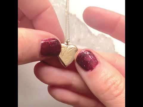 Vintage 1988 9ct Gold Heart Locket Necklace