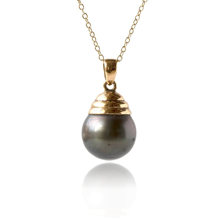 MODERN Necklaces Black Pearl 9ct Gold Pendant Necklace Mayveda Jewellery