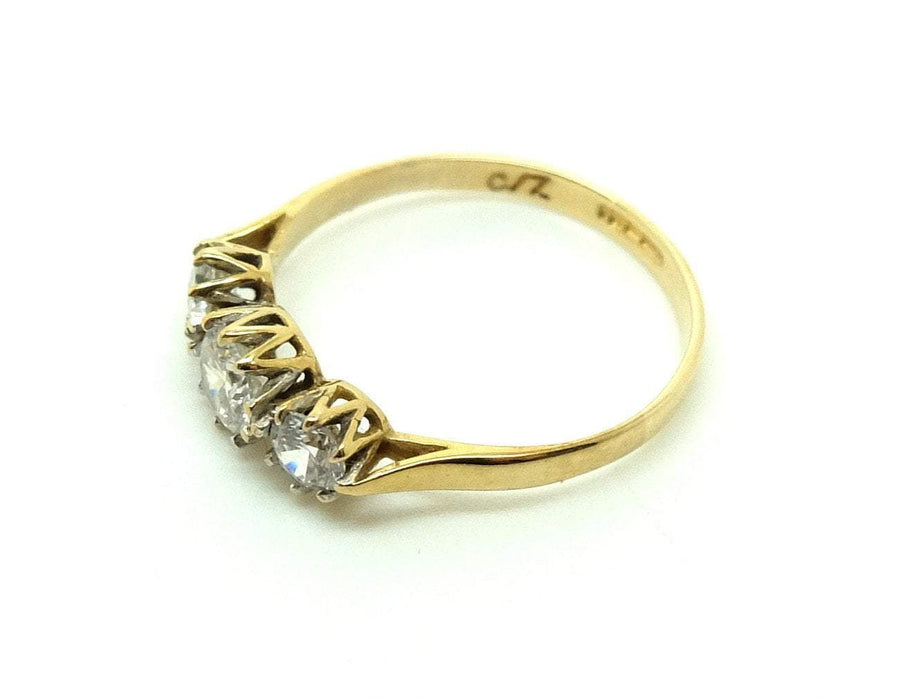 Vintage 1977 Three Stone 9ct Gold Ring (Size: M)