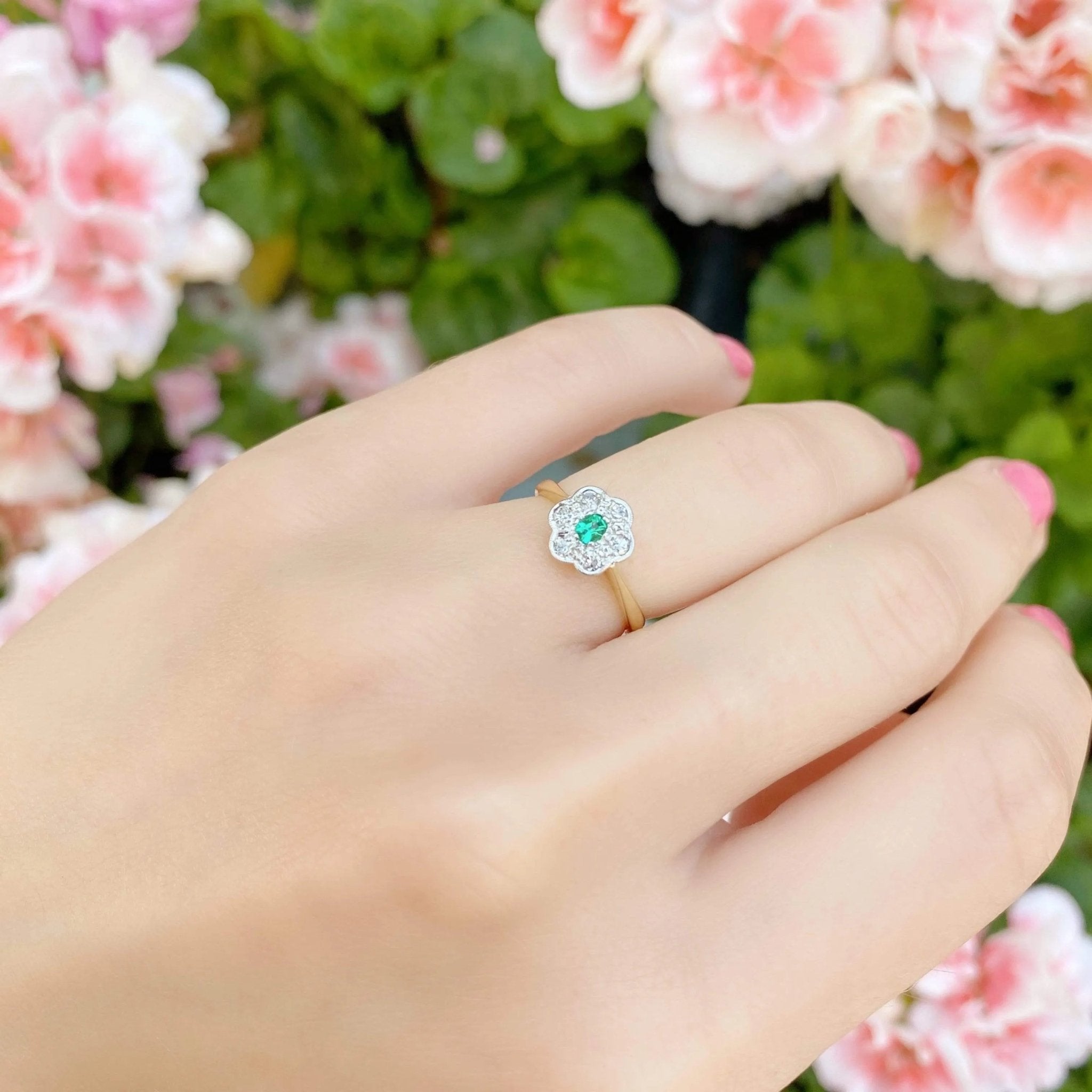Antique Edwardian Emerald Diamond Daisy Ring, view 8