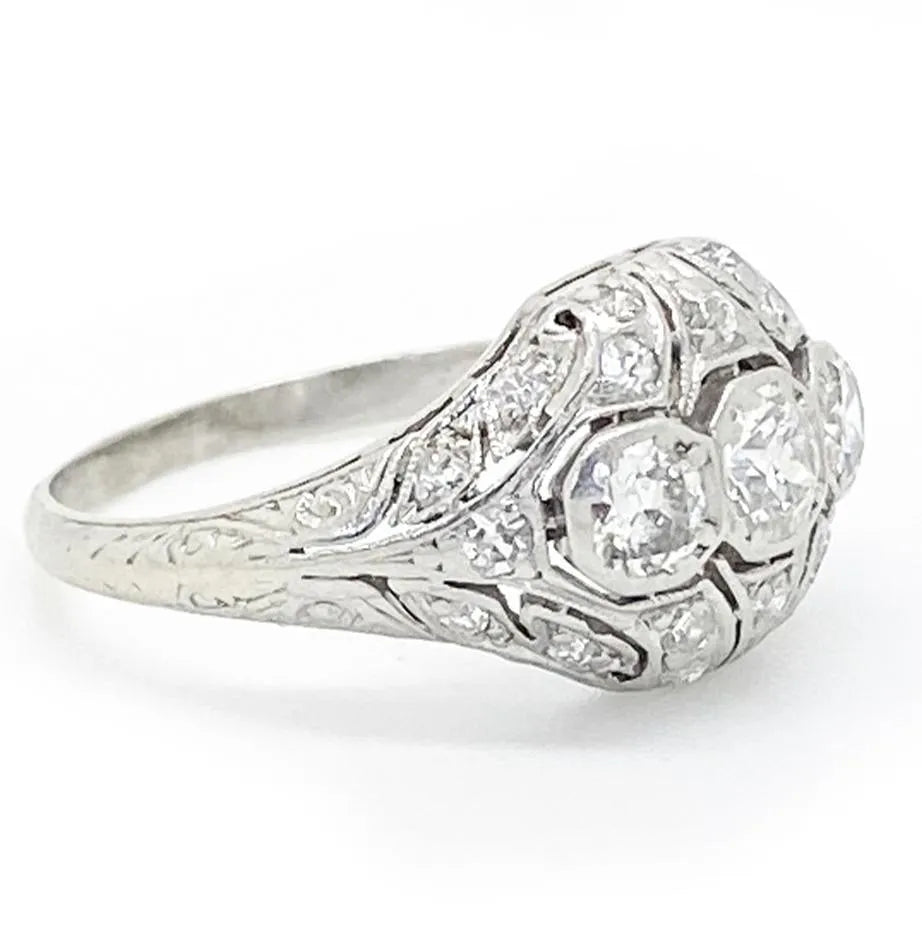 Bague de fiançailles Art Déco des années 1920 en platine 0,62 ct avec diamants, view 7