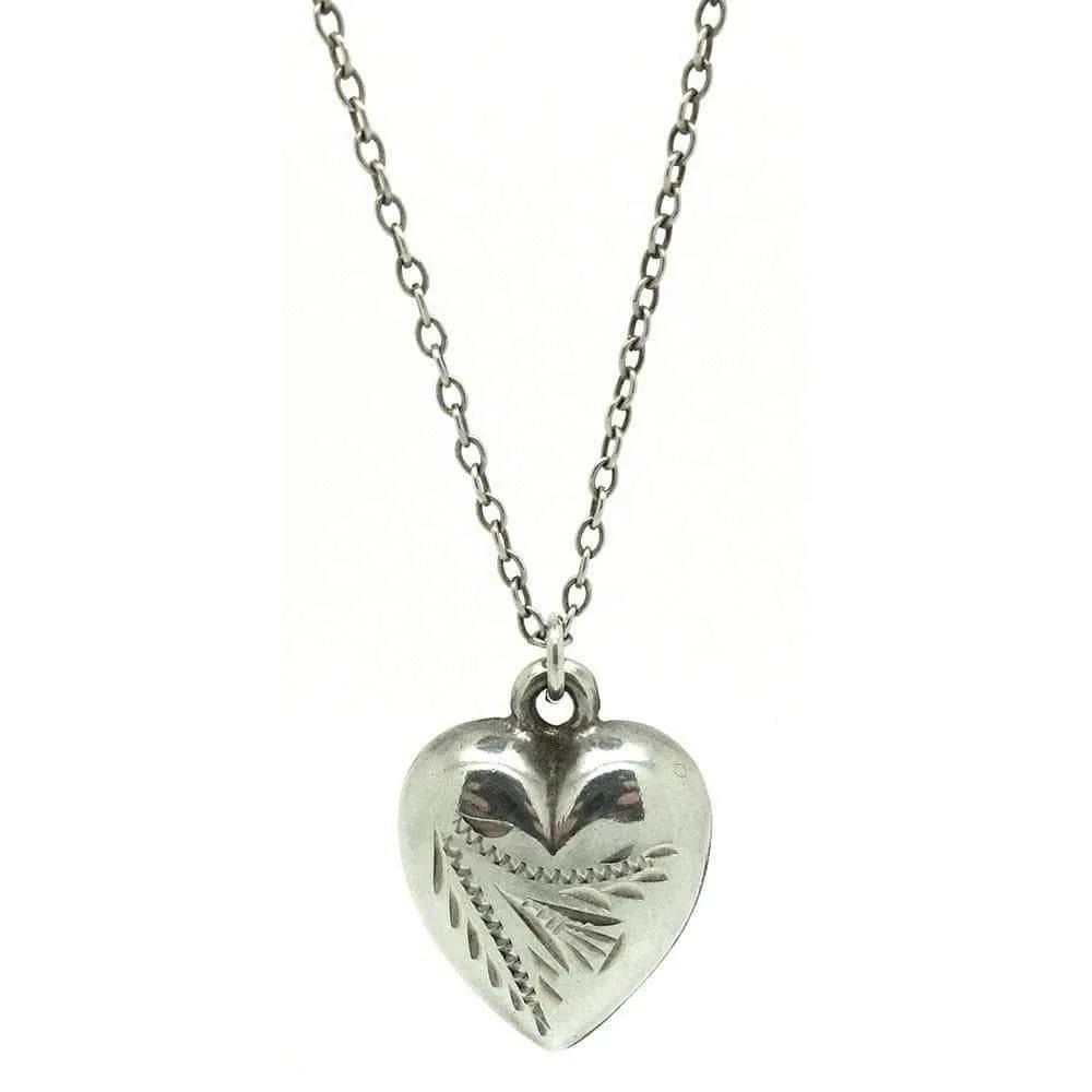 RESERVADO Collar con colgante de corazón inflado grabado vintage de los años 30